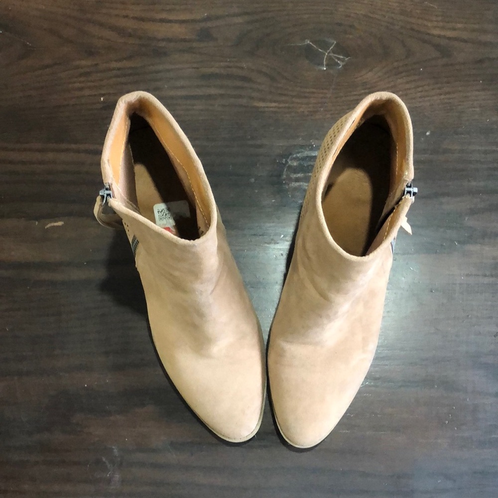 Universal Thread suede booties - Picture 2 of 5